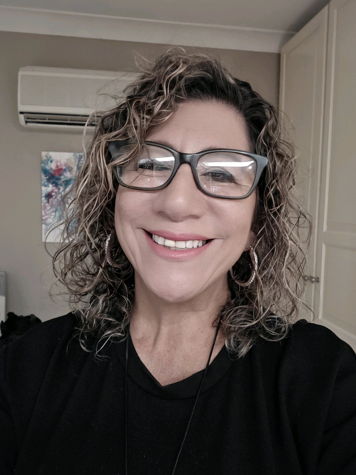 Stacey Figueira — Certified Hypnotherapist